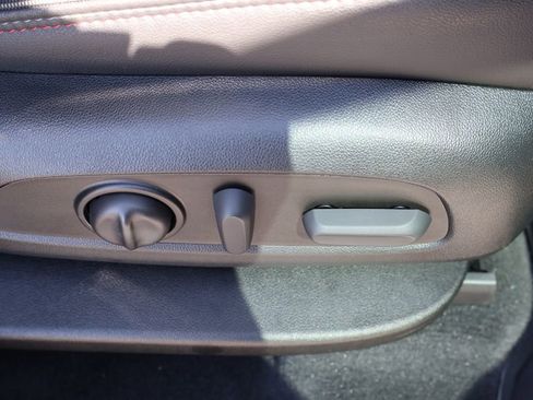 Certified 2023 Chevrolet Traverse RS w/ LPO, Floor Liner Package image 44