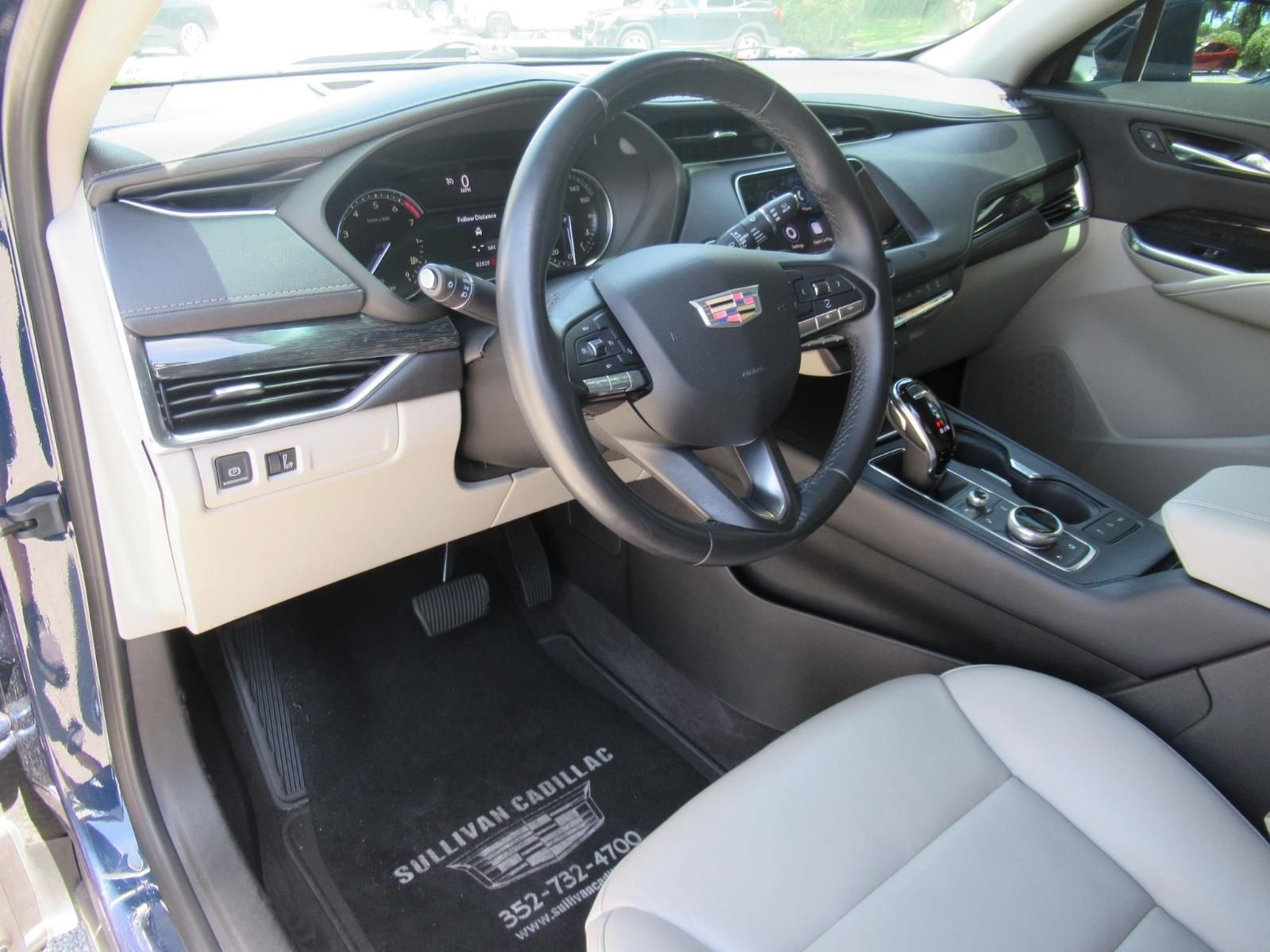 Used 2020 Cadillac XT4 Premium Luxury w/ Driver Awareness Package FWD image 16