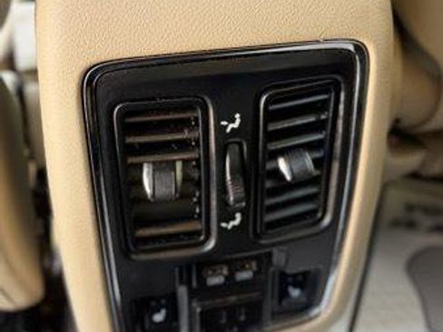 Used 2017 Dodge Durango GT image 8