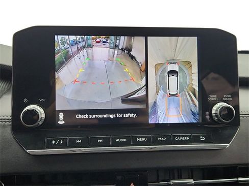 Used 2024 Mitsubishi Outlander SE image 16