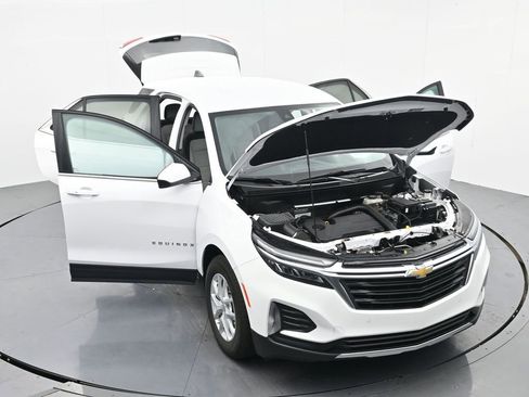 Used 2024 Chevrolet Equinox LT image 33