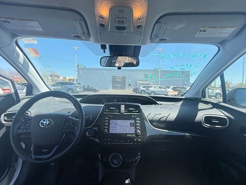 Used 2022 Toyota Prius Prime LE FWD image 16