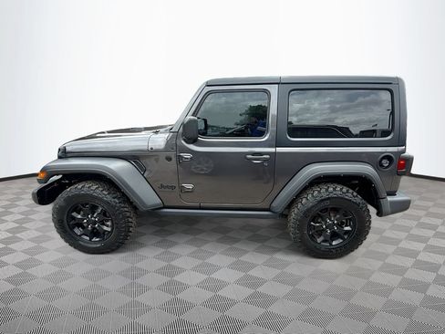 Used 2022 Jeep Wrangler Sport AWD/4WD image 9
