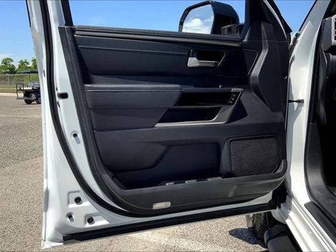 Certified 2025 Toyota Tundra Limited w/ TRD Off-Road Package AWD/4WD image 21