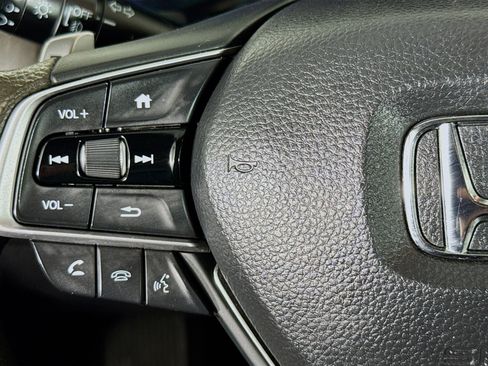 Used 2019 Honda Accord EX image 11