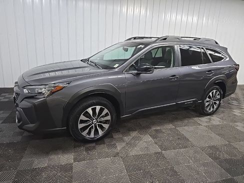 Used 2023 Subaru Outback Limited XT AWD/4WD image 6