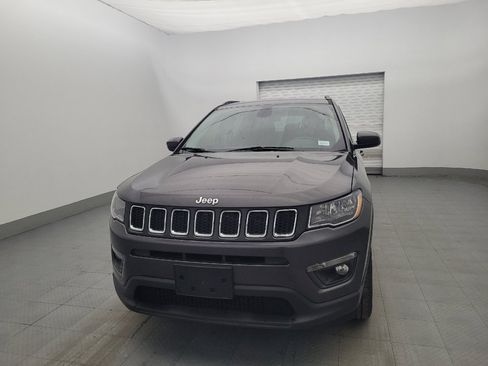 Used 2020 Jeep Compass Latitude w/ Cold Weather Group AWD/4WD image 15