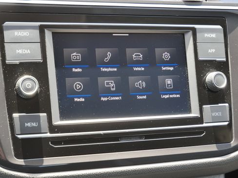 Used 2021 Volkswagen Tiguan S AWD/4WD image 18