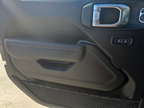 New 2026 Jeep Gladiator Mojave image 27