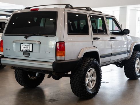 Used 2000 Jeep Cherokee Sport AWD/4WD image 4
