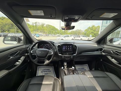 Used 2023 Chevrolet Traverse Premier w/ Redline Edition AWD/4WD image 21