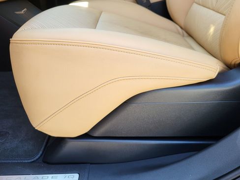 New 2025 Cadillac Escalade IQ Luxury 2 w/ LPO, Etrunk Organizer Package image 15