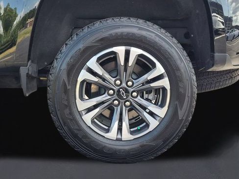 Used 2022 Chevrolet Colorado Z71 AWD/4WD image 11