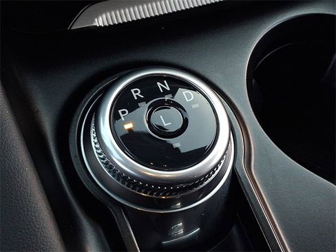 Used 2025 Ford Explorer ST-Line w/ ST-Line Street Pack image 14