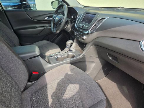 Used 2023 Chevrolet Equinox LT FWD image 9