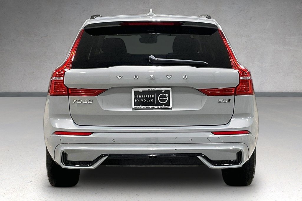 Certified 2024 Volvo XC60 B5 Plus w/ Climate Package AWD/4WD image 6