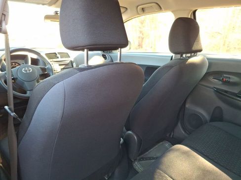 Used 2010 Scion xD image 8