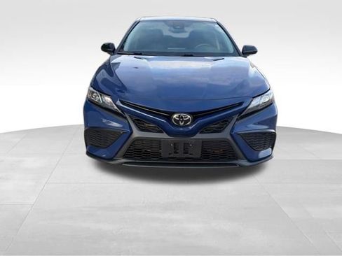 Used 2023 Toyota Camry SE w/ Convenience Package image 3