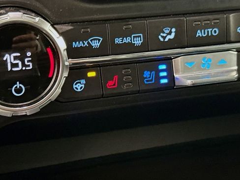 Used 2021 Ford F150 Lariat w/ Equipment Group 502A High image 22