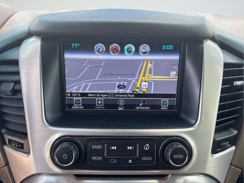 Used 2017 GMC Yukon SLT AWD/4WD image 22