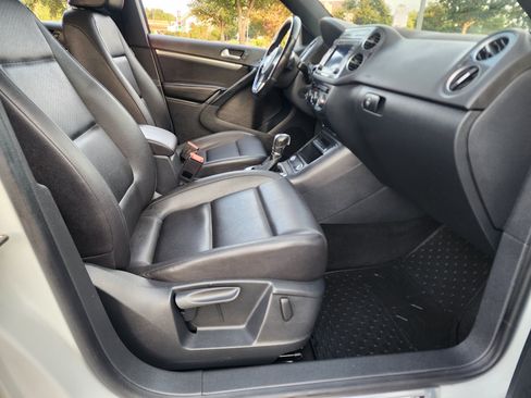 Used 2016 Volkswagen Tiguan R-Line FWD image 14