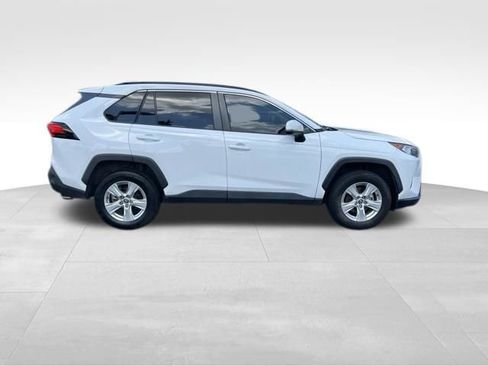 Used 2021 Toyota RAV4 XLE FWD image 8