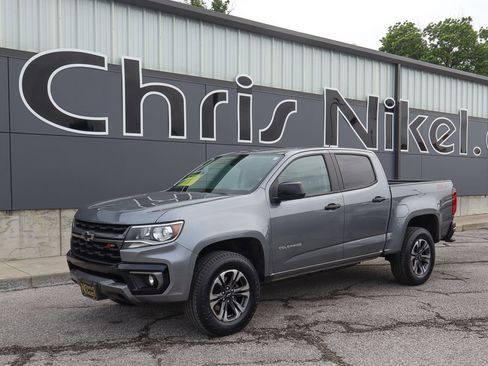 Used 2022 Chevrolet Colorado Z71 AWD/4WD image 1
