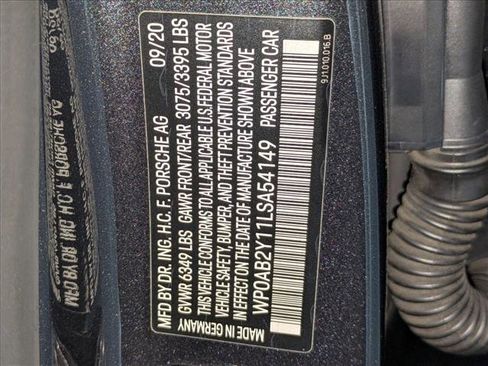 Used 2020 Porsche Taycan 4S image 27