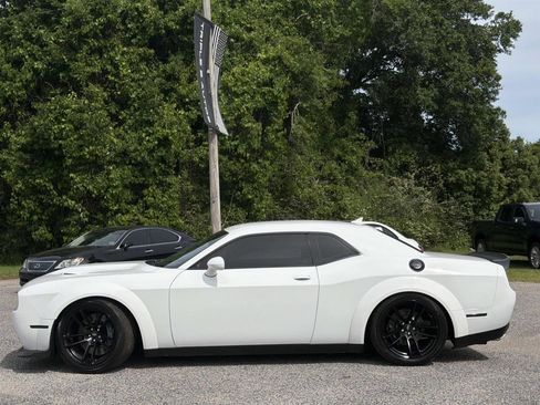 Used 2021 Dodge Challenger R/T Scat Pack RWD image 3