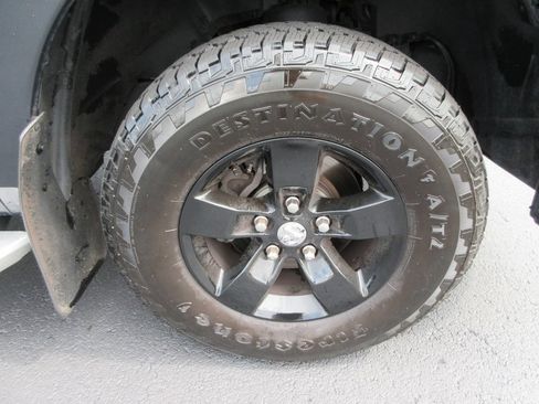 Used 2013 RAM 1500 Tradesman w/ PWR & Remote Entry Group AWD/4WD image 9