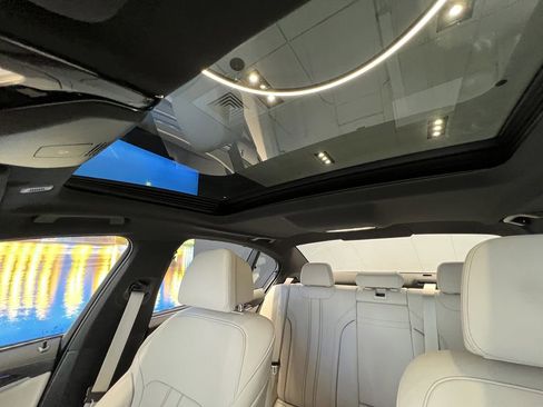 Used 2023 BMW M550i xDrive w/ Dynamic Handling Package image 26