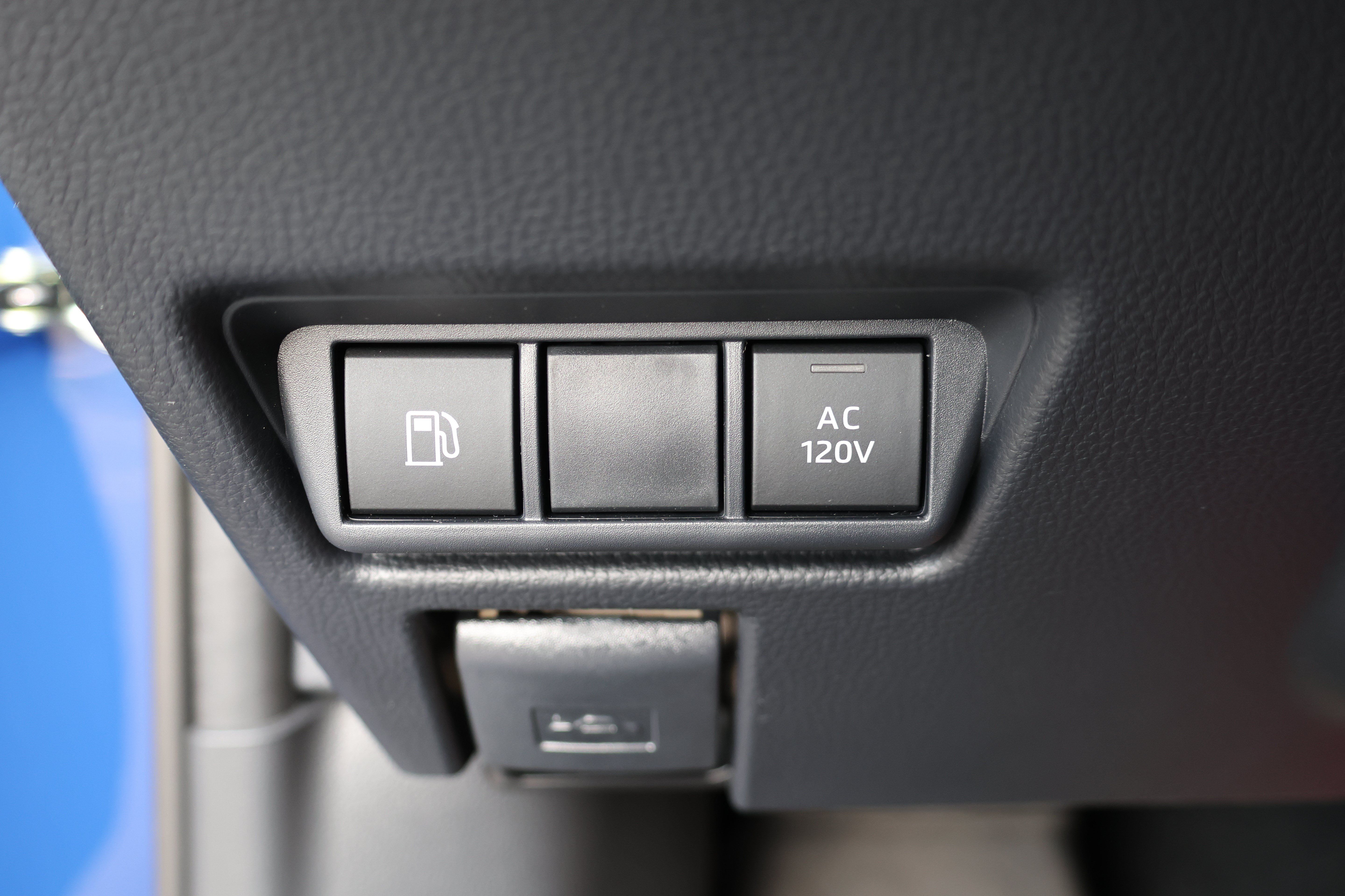 Certified 2026 Toyota Prius Plug-In Hybrid FWD image 35