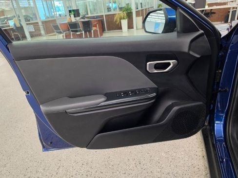 Used 2025 Kia K4 FWD image 28