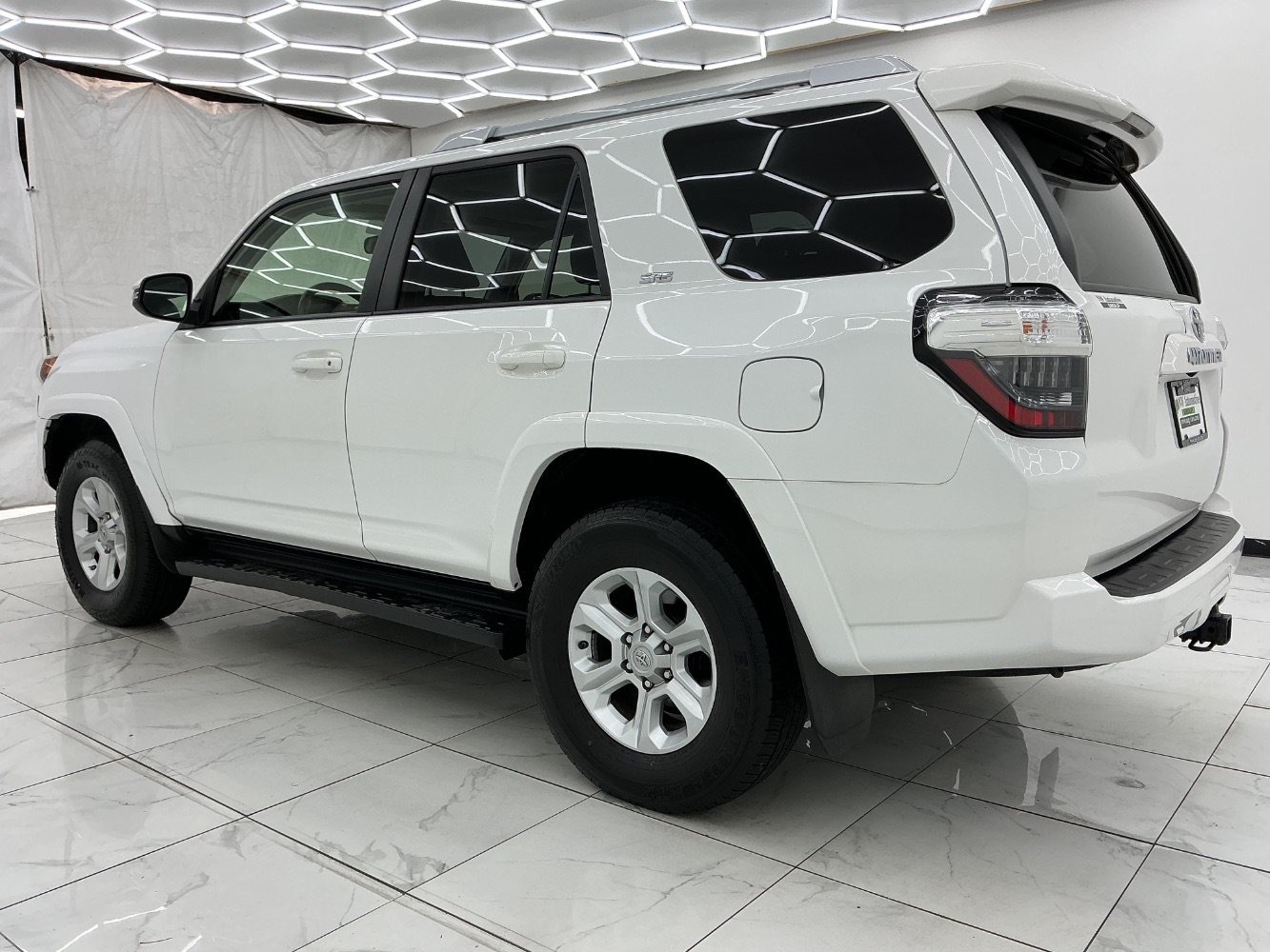 Used 2016 Toyota 4Runner SR5 Premium AWD/4WD image 12