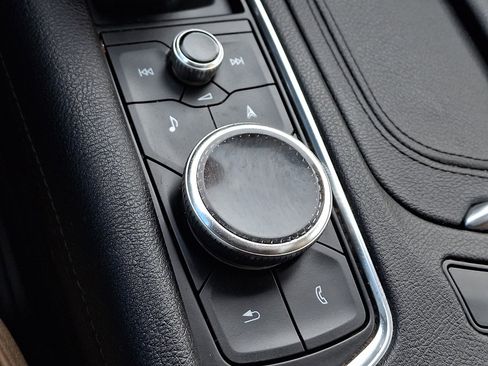 Used 2022 Cadillac XT6 Sport w/ Platinum Package image 27