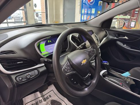 Used 2019 Chevrolet Volt LT image 13