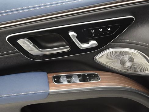 Used 2025 Mercedes-Benz EQS 450+ 4MATIC SUV image 22