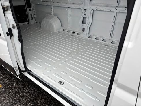 Used 2024 RAM ProMaster 3500 w/ Convenience Group image 17