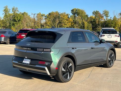 New 2026 Hyundai Ioniq 5 SE image 11