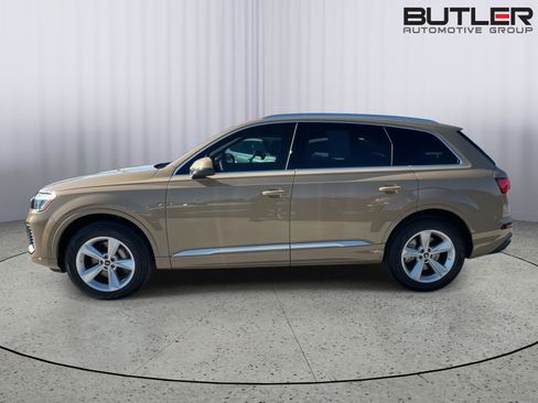 Certified 2025 Audi Q7 3.0T Premium w/ Convenience Package image 8