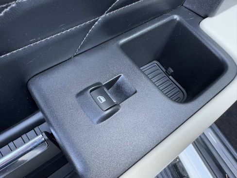 Used 2020 Ford Expedition Platinum image 41