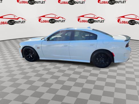 Used 2019 Dodge Charger Scat Pack w/ Plus Group RWD image 6