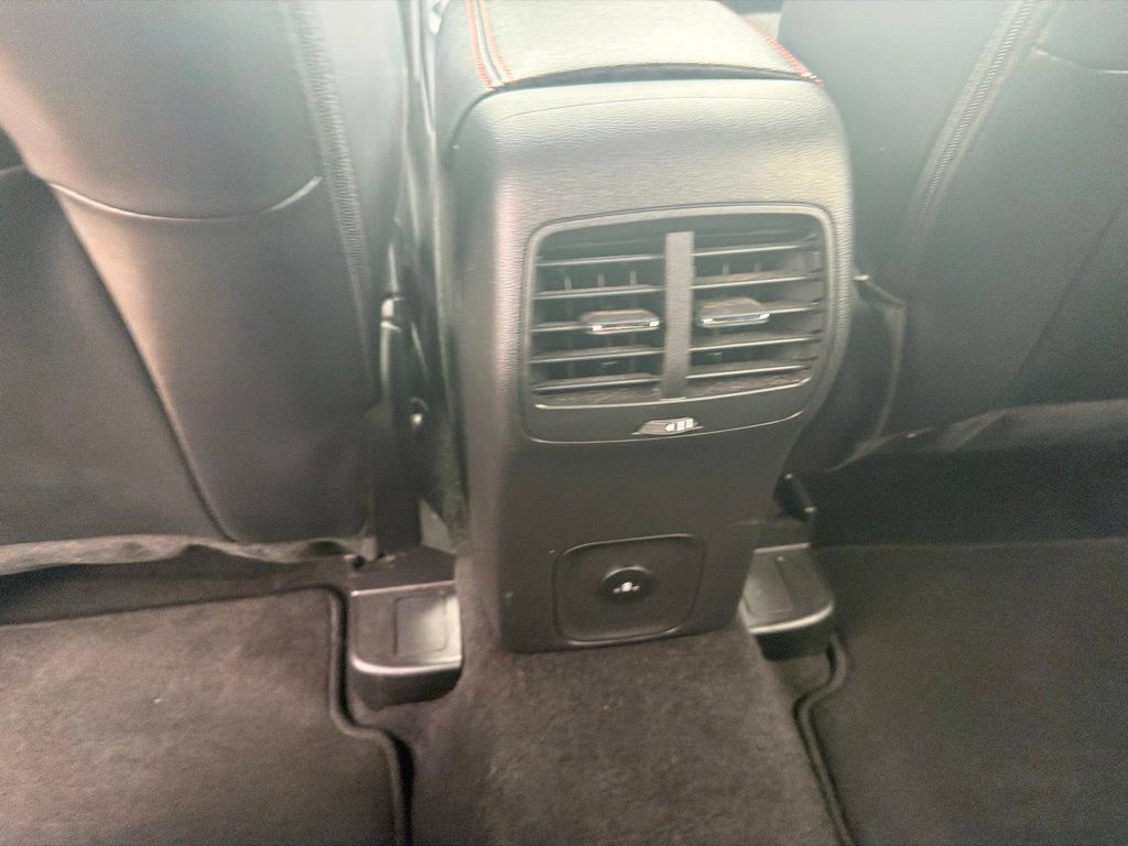 Used 2025 Ford Escape ST-Line Select AWD/4WD image 31