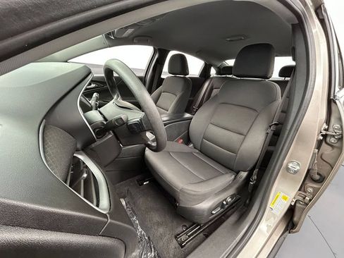 Used 2024 Chevrolet Malibu LT FWD image 42
