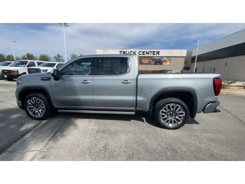 Used 2024 GMC Sierra 1500 Denali Ultimate image 5
