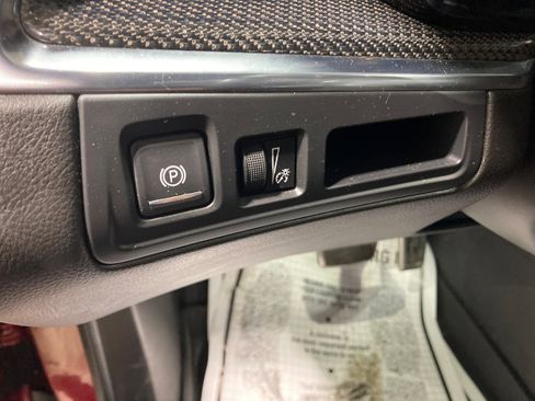 Used 2021 Cadillac XT5 Sportv w/ LPO, ONYX Package image 21