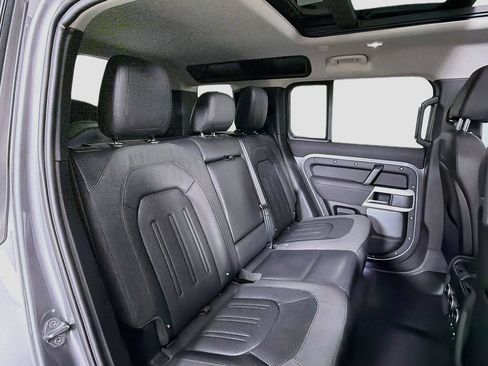 Certified 2020 Land Rover Defender 110 SE AWD/4WD image 28