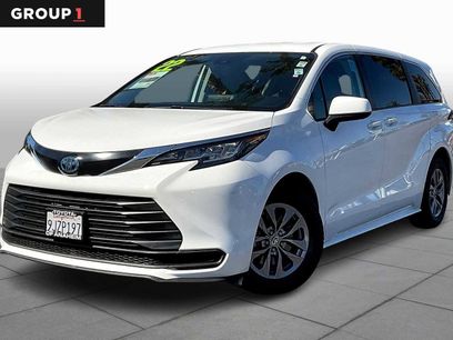 Used 2022 Toyota Sienna LE