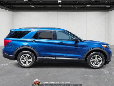 Used 2022 Ford Explorer XLT w/ Class IV Trailer Tow Package AWD/4WD image 6