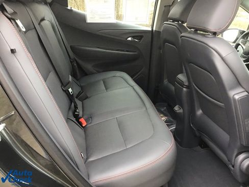 Used 2019 Chevrolet Bolt Premier w/ Infotainment Package image 15